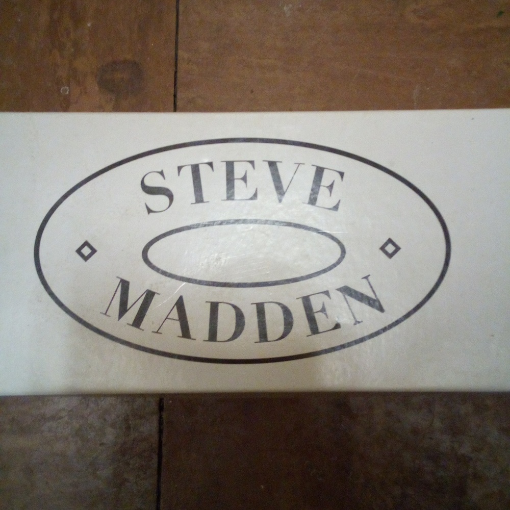 Steve Madden slide - Picture 3 of 3